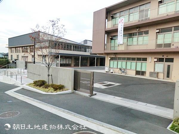 横浜市立早渕中学校800ｍ 【周辺環境】中学校