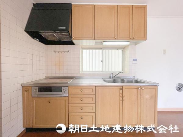 広い2500ｍｍ幅のキッチン！作業台も広いのでお料理もしやすいゆとりの広さです