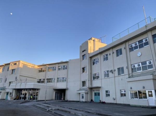 町田市立第五小学校まで50ｍ 【周辺環境】小学校