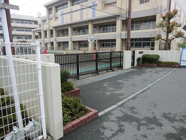 横浜市立神大寺小学校580ｍ 【周辺環境】小学校