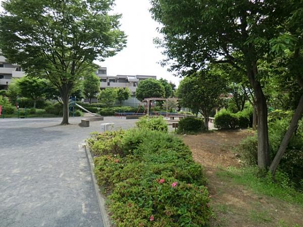 竹山烏森公園760ｍ 【周辺環境】公園