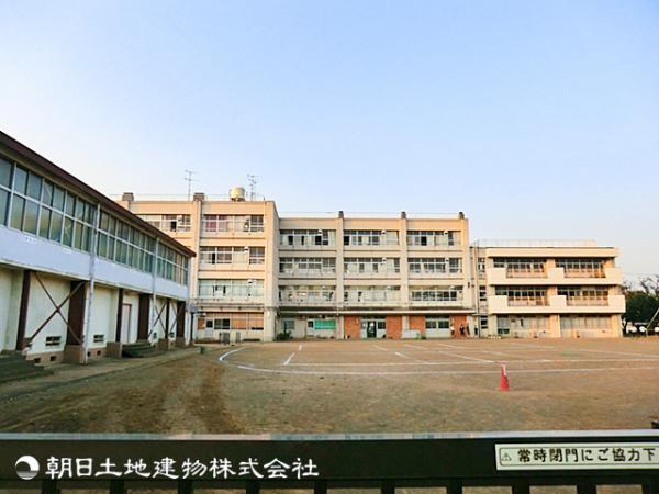 新井中学校1700ｍ 【周辺環境】中学校