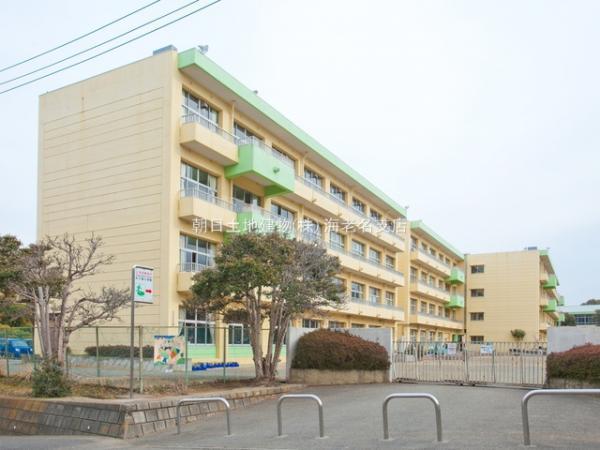 【海老名市立杉久保小学校】　緑溢れるのびのびした小学校です。 【周辺環境】小学校