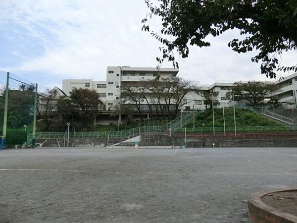 横浜市立屏風浦小学校550ｍ 【周辺環境】小学校