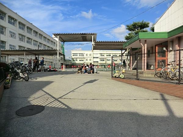 横浜市立大曽根小学校450ｍ 【周辺環境】小学校