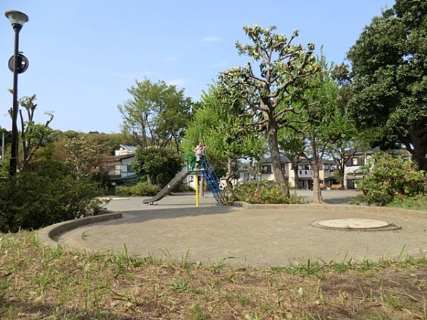 下永谷第一公園まで約160ｍ 【周辺環境】公園