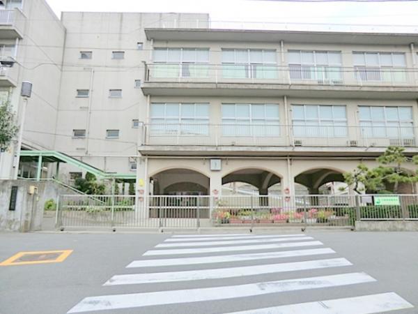横浜市立老松中学校　約700ｍ 【周辺環境】中学校