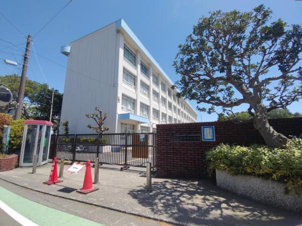 藤沢市立天神小学校1100ｍ 【周辺環境】小学校
