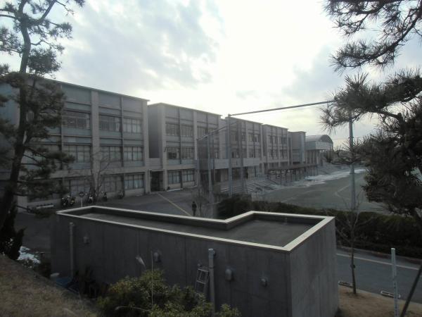 藤沢市立片瀬中学校750ｍ 【周辺環境】中学校
