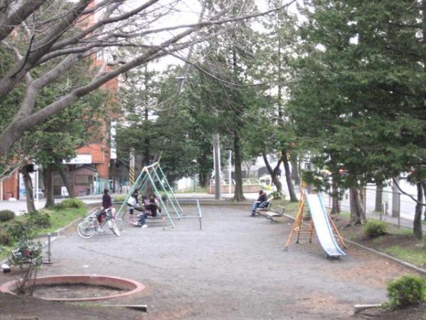 東名土橋公園まで徒歩14分！ 【周辺環境】公園