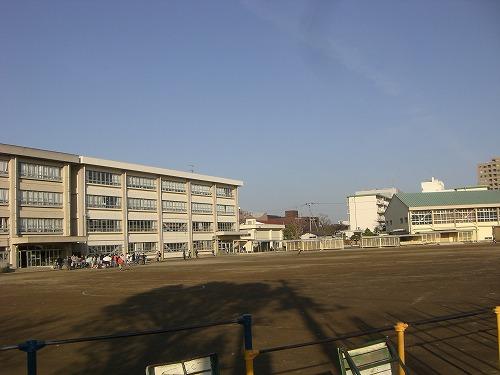梅田小学校 【周辺環境】小学校